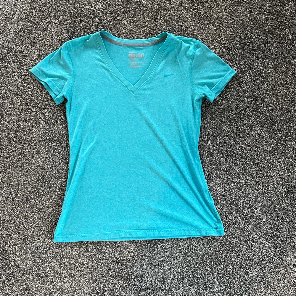 Nike tshirt